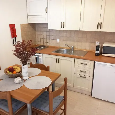 Kipos Apartment *